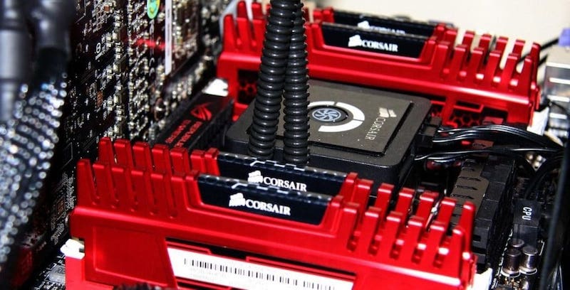 DDR2 против DDR6 RAM меморијских модула