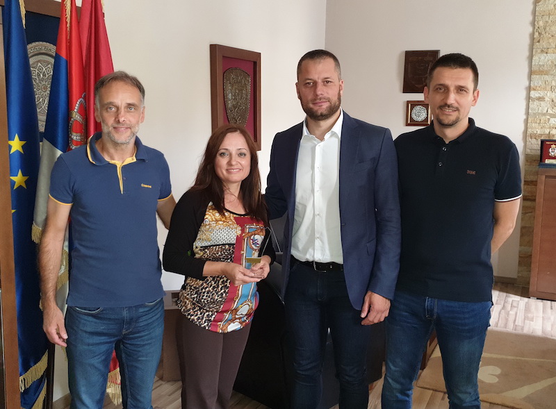ГРАДОНАЧЕЛНИЦА КРУШЕВЦА УГОСТИЛА ДЕЛЕГАЦИJУ БАДМИНТОН САВЕЗА СРБИJЕ