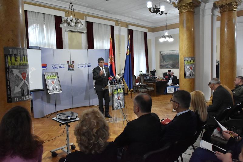 Народно позориште Ниш: ТЕАТАР НА РАСКРШЋУ