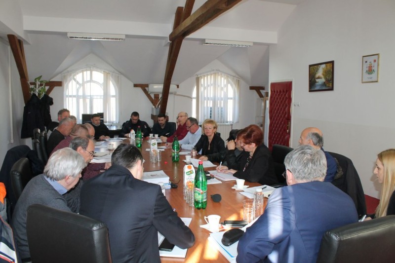 Штаб за ванредне ситуације општине Мали Зворник усвојио низ закључака у циљу спречавања ширења корона вируса