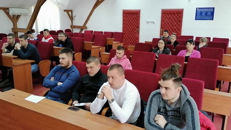 Одржана обука волонтера за безбедно пружање помоћи старим лицима током епидемије вируса Корона
