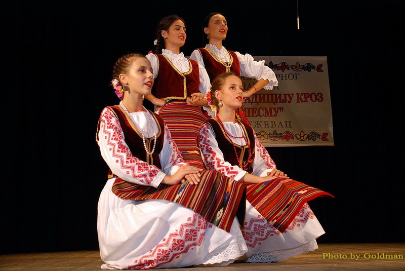 Очувајмо традицију кроз игру и песму