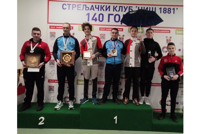 Svi finalisti-muskarci-puska.jpg