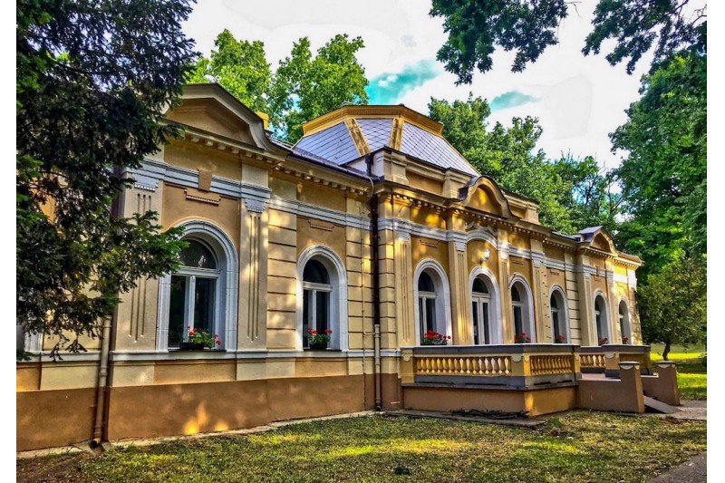 Нови Кнежевац_библиотека